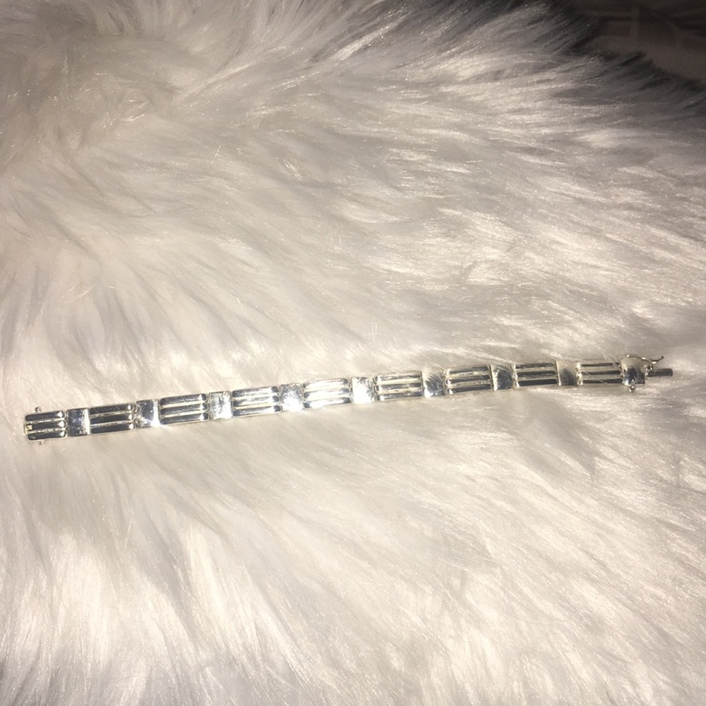 Sterling Silver 7in Bracelet